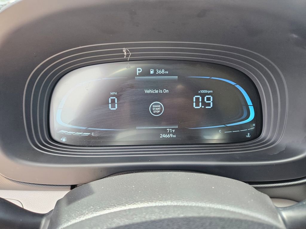 Used 2025 Hyundai Venue SEL image 19