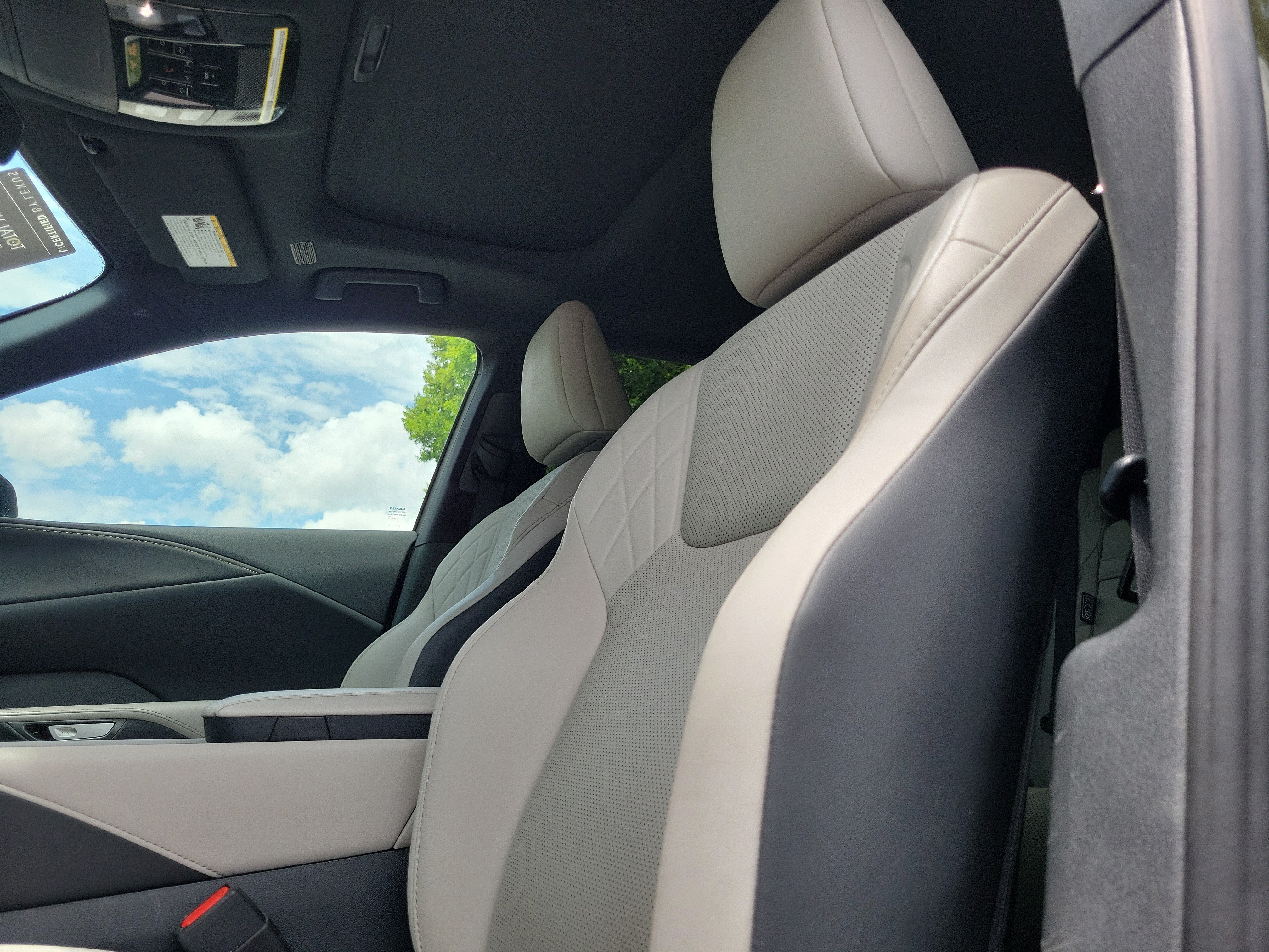Used 2023 Lexus RX 350 Premium w/ Cold Area Package FWD image 23