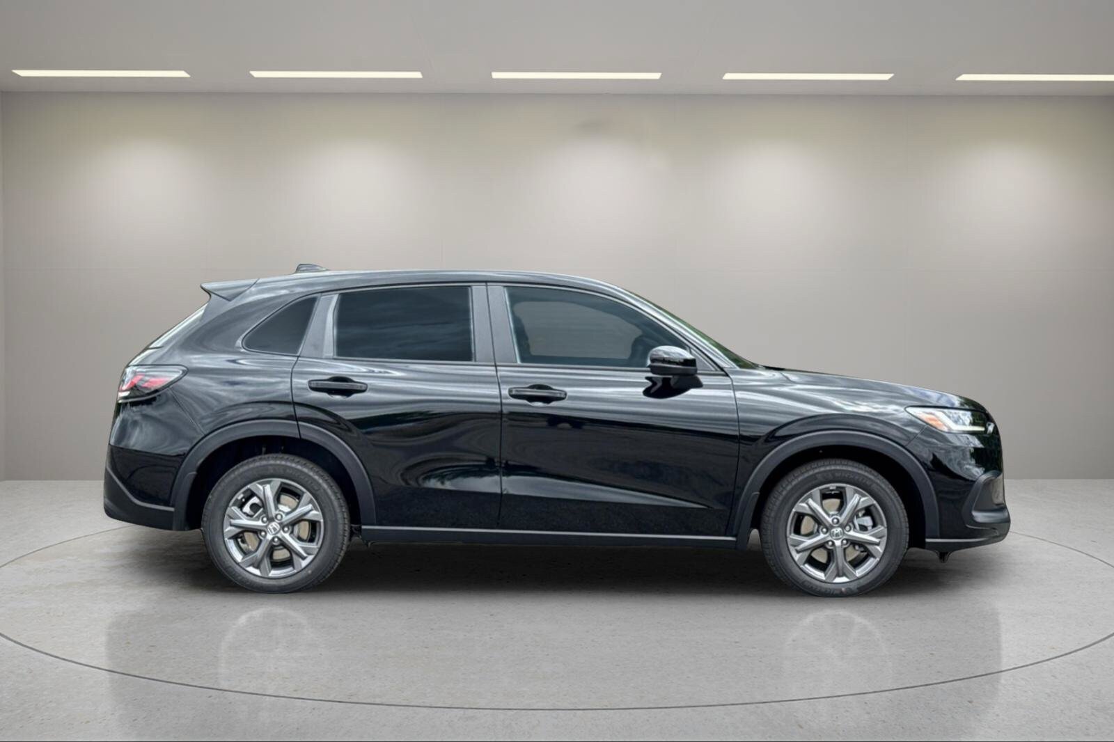 New 2027 Honda HR-V LX image 2