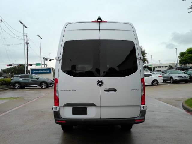 Used 2021 Mercedes-Benz Sprinter 3500 image 12