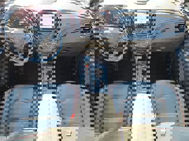 Used 2022 Chevrolet Equinox RS w/ RS Leather Package image 11