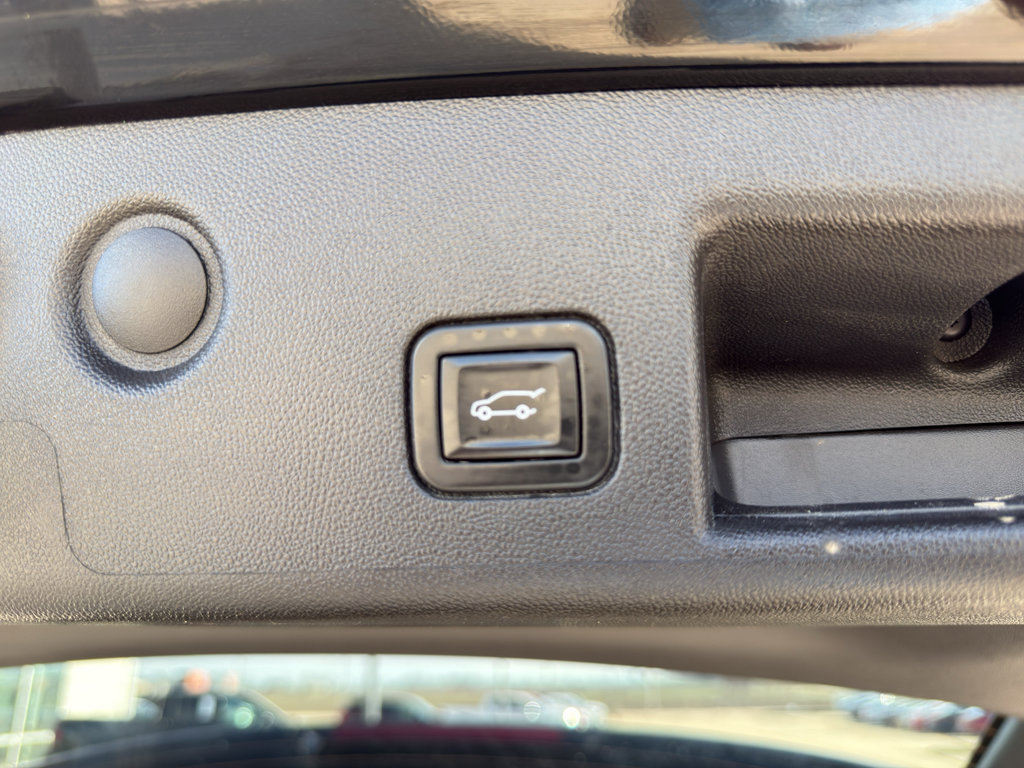 Used 2021 Chevrolet Equinox LT image 15