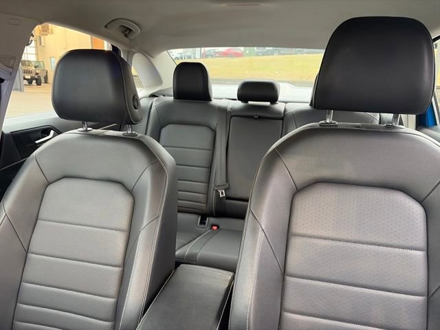 Used 2024 Volkswagen Jetta SE image 45