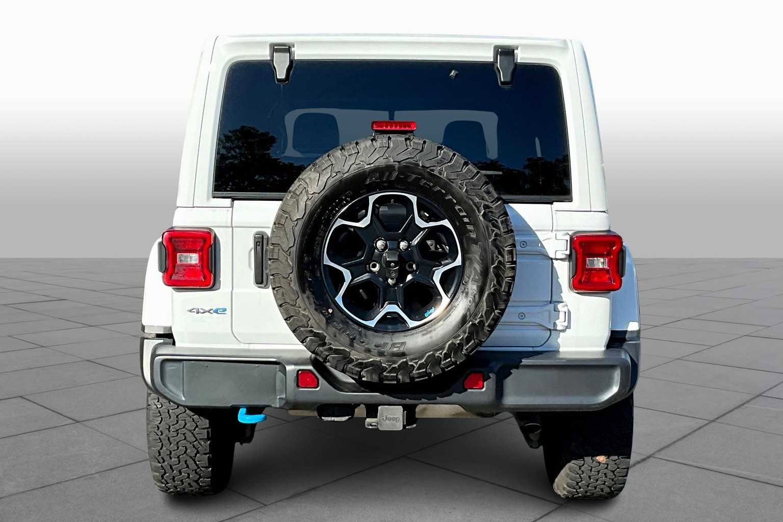 Used 2022 Jeep Wrangler Unlimited Rubicon 4xe w/ Cold Weather Group image 4