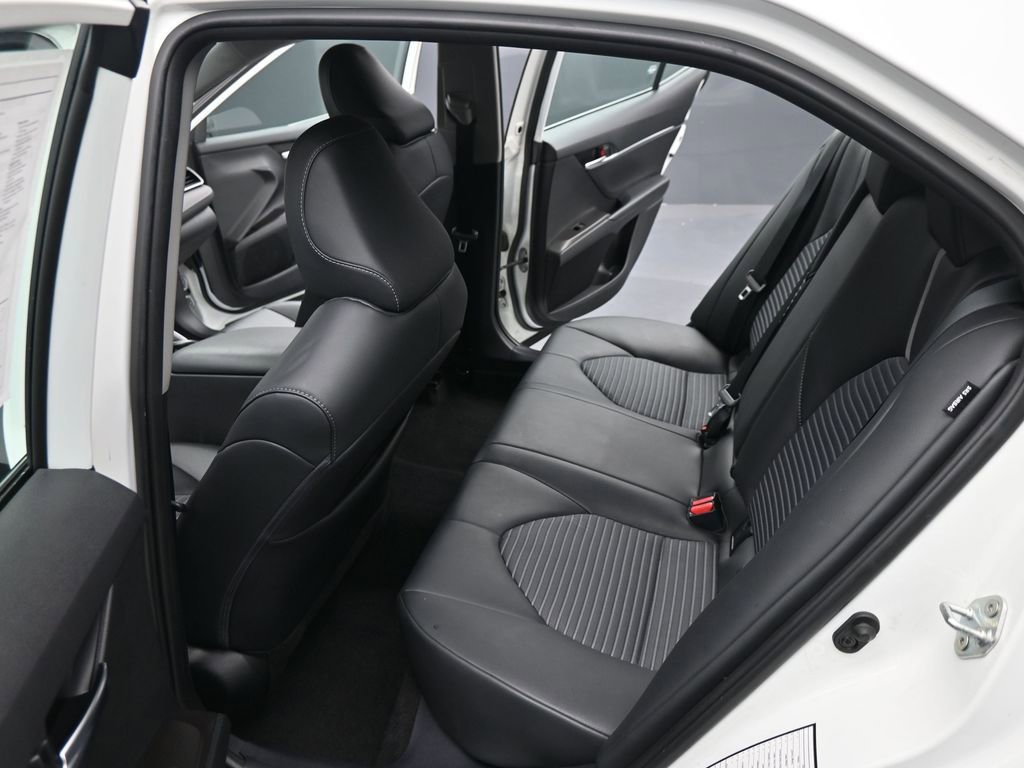 Used 2024 Toyota Camry SE FWD image 16