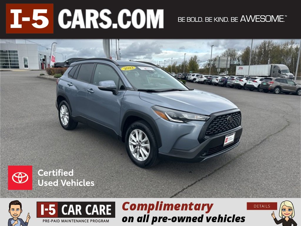 Certified 2022 Toyota Corolla Cross LE image 1