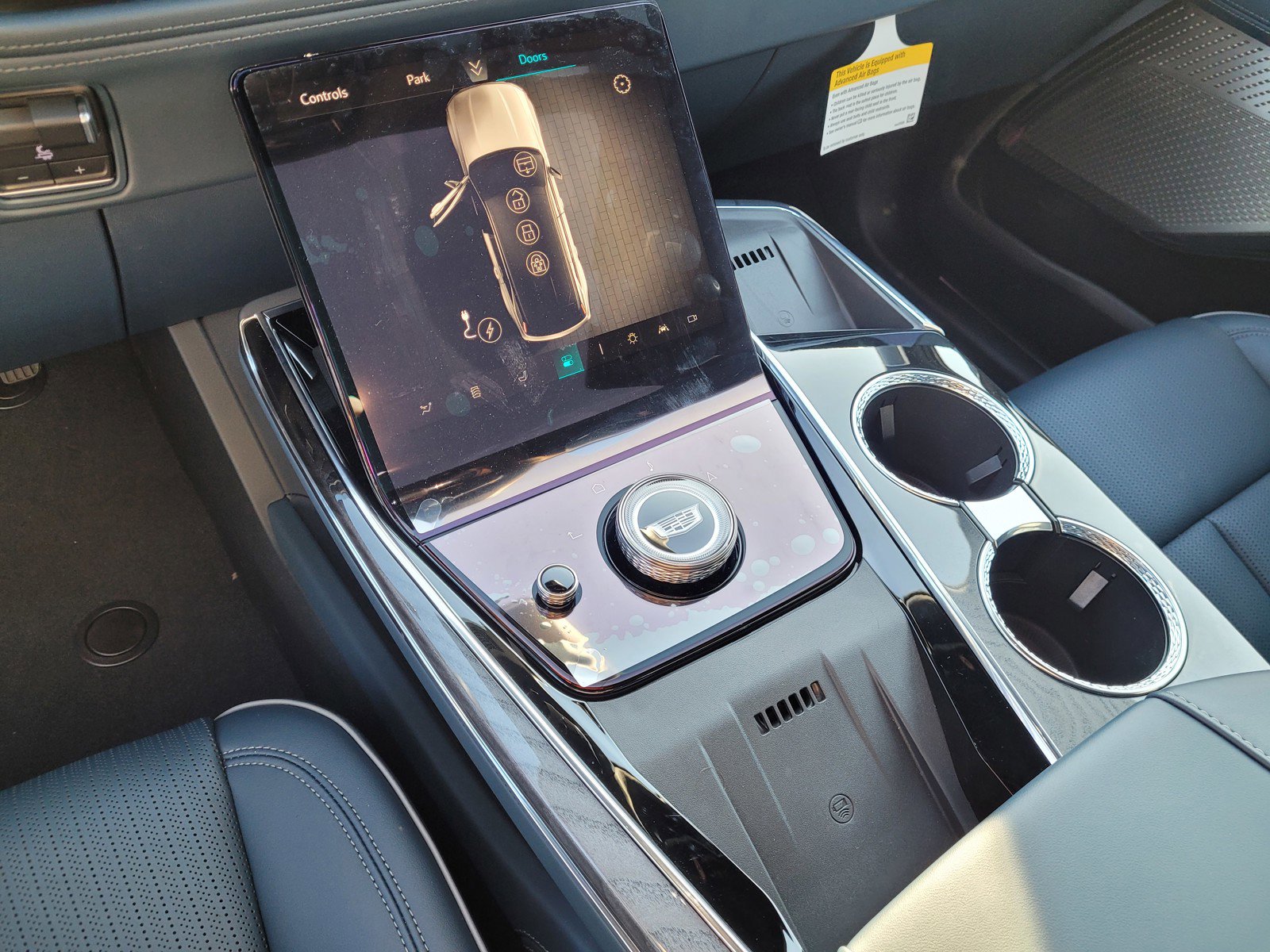 New 2025 Cadillac Escalade IQ Luxury 2 image 8