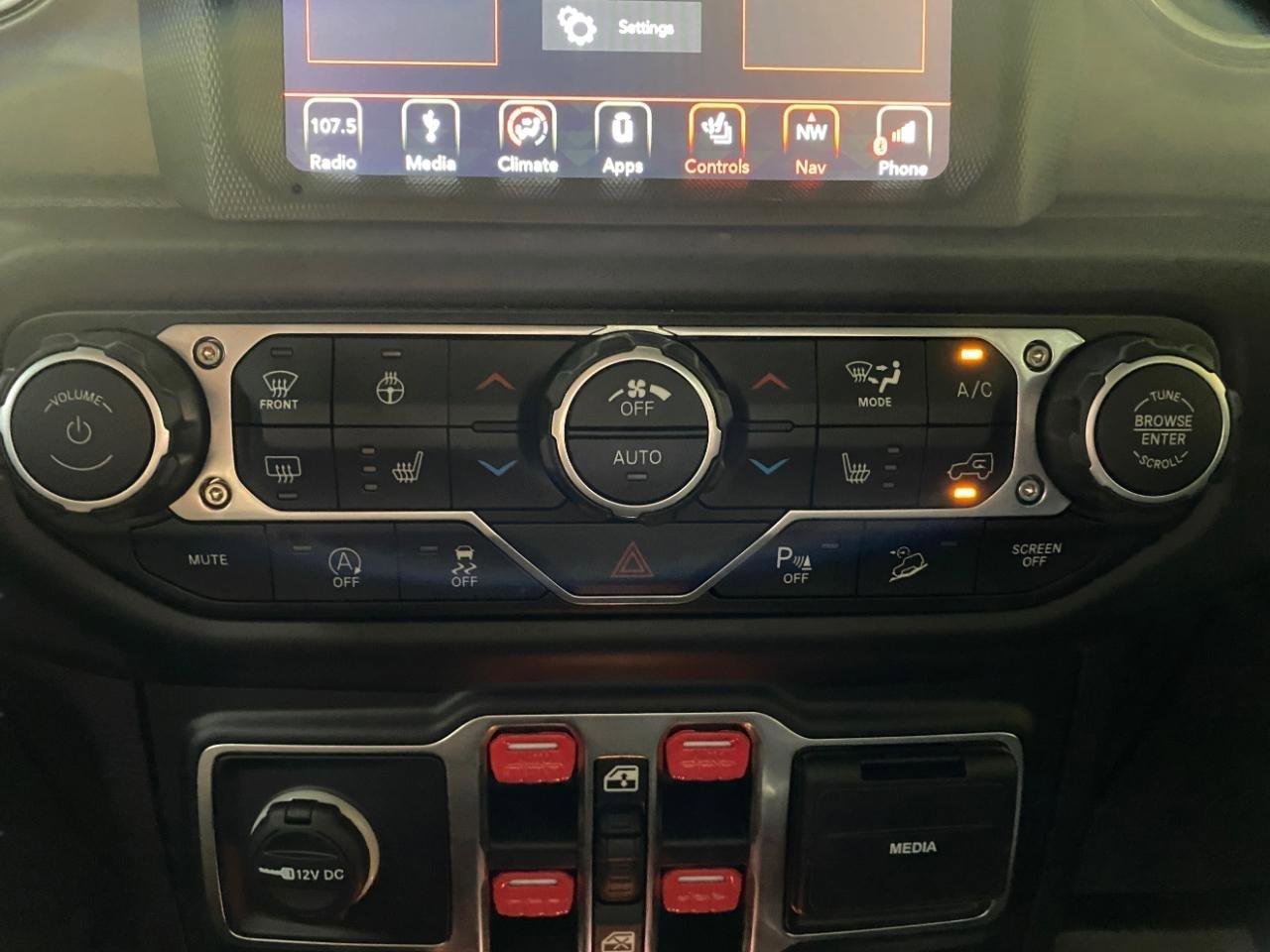 Used 2019 Jeep Wrangler Unlimited Rubicon image 16