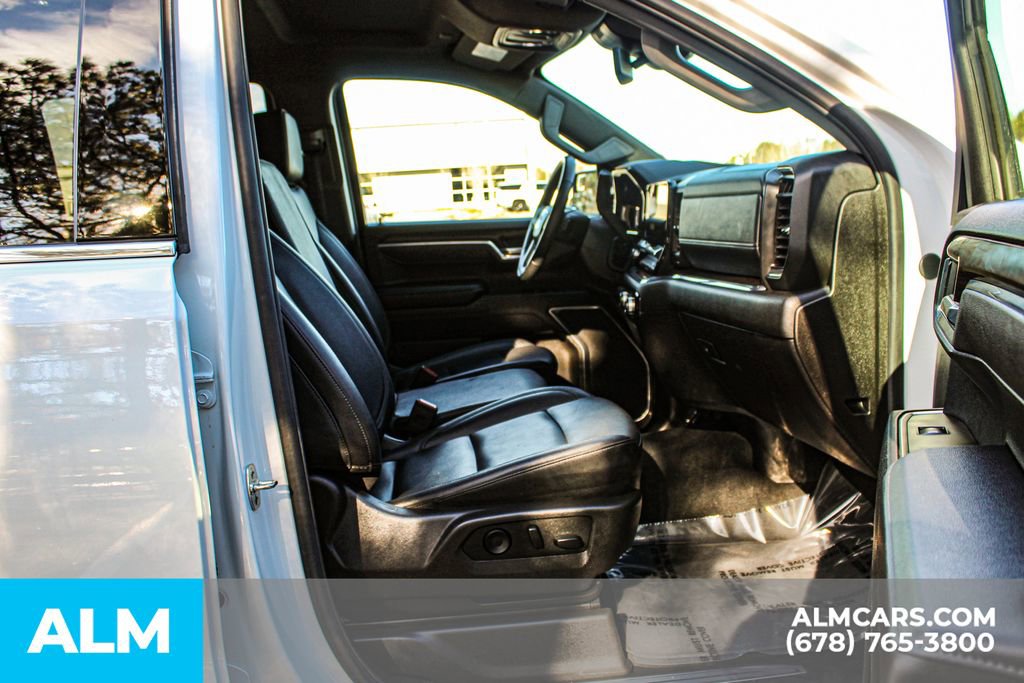 Used 2025 GMC Sierra 1500 SLT image 18