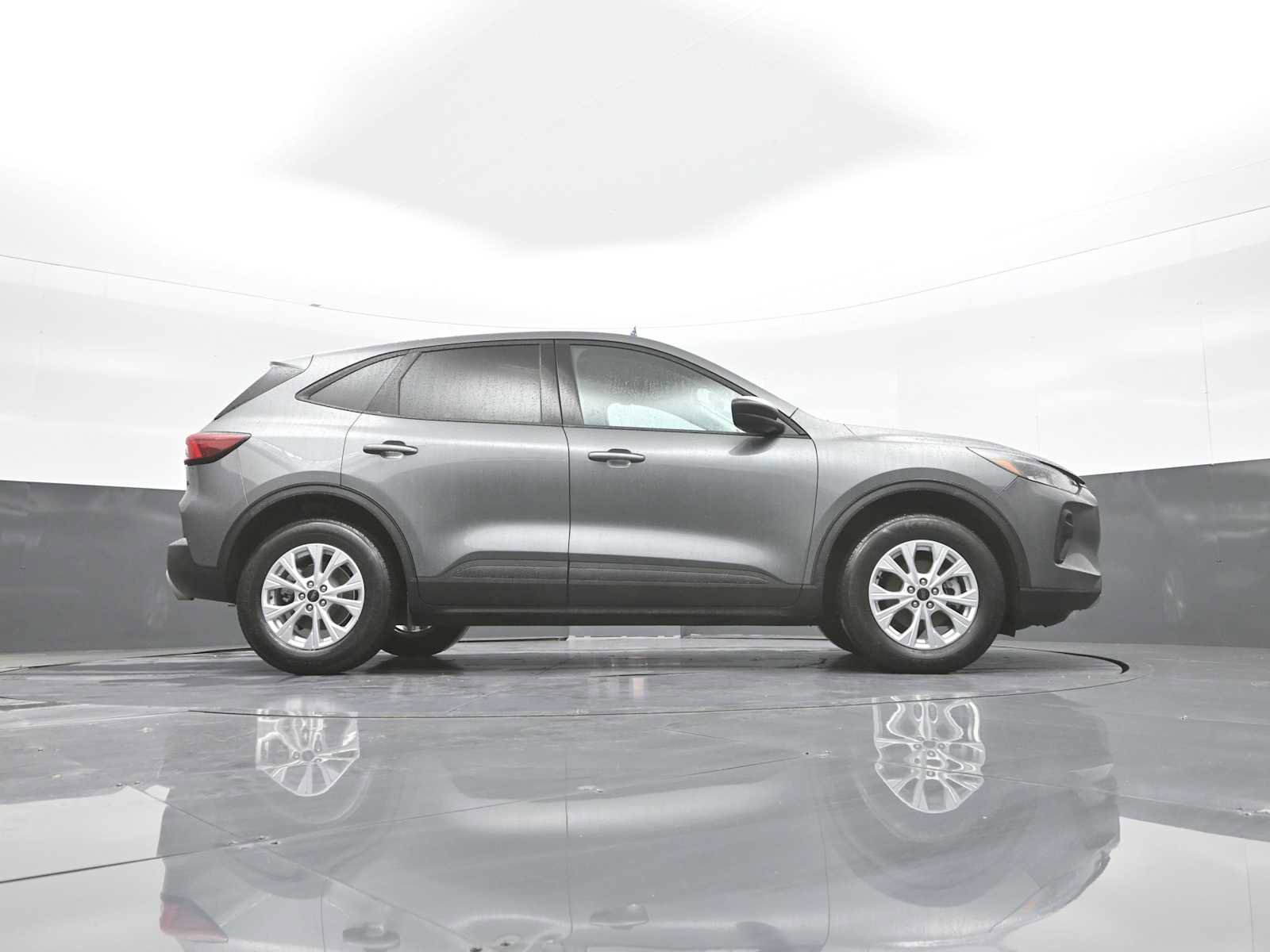 Used 2025 Ford Escape Active AWD/4WD image 43