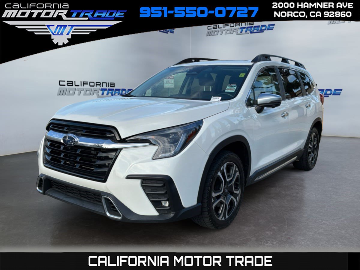 Used 2023 Subaru Ascent Touring AWD/4WD image 1