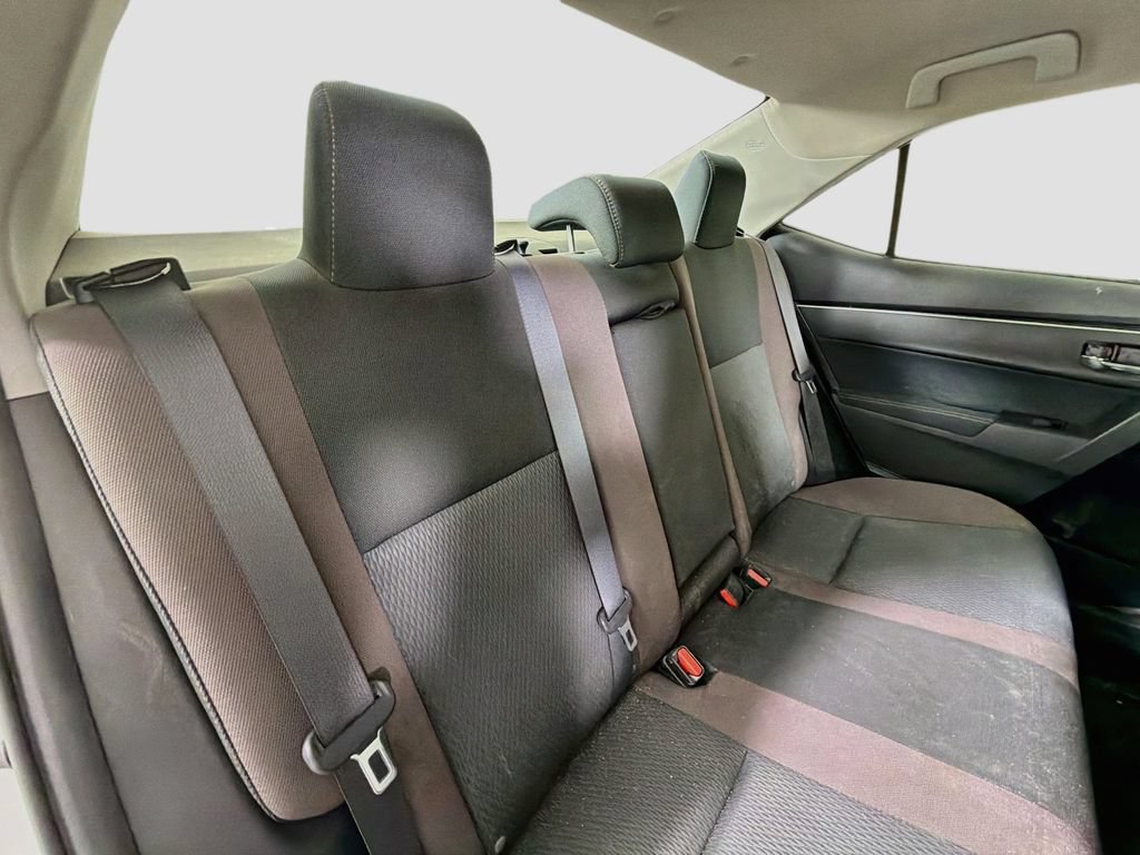 Used 2017 Toyota Corolla LE w/ Carpet Mat Package (TMS) FWD image 25