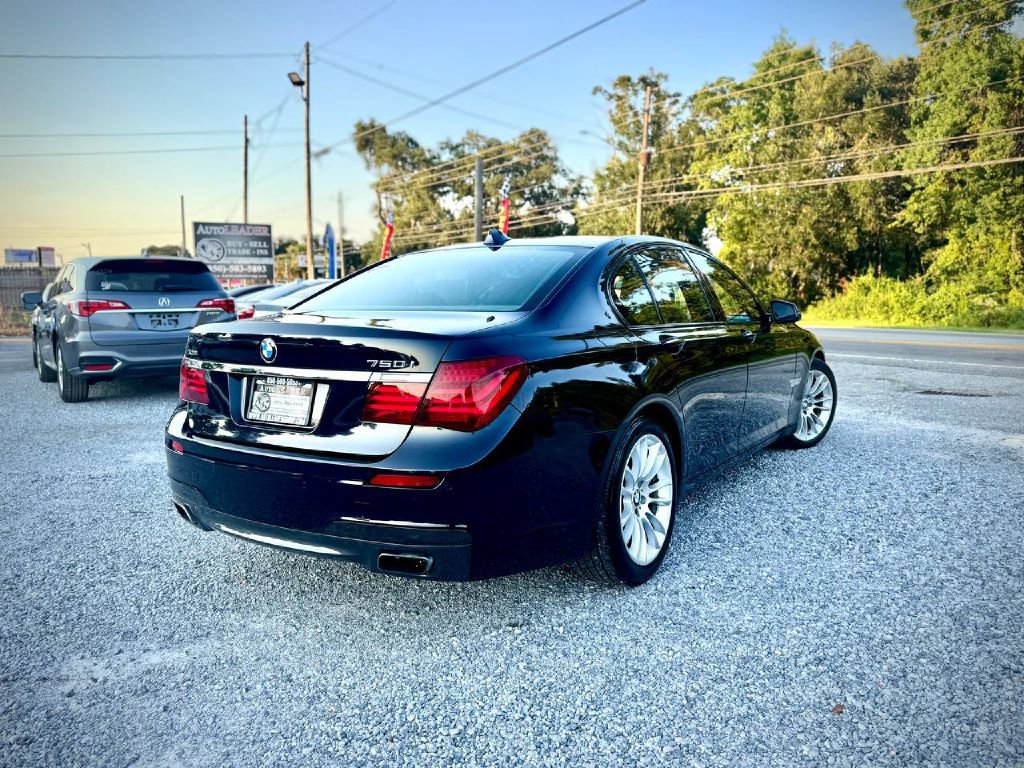 Used 2015 BMW 750i xDrive image 4