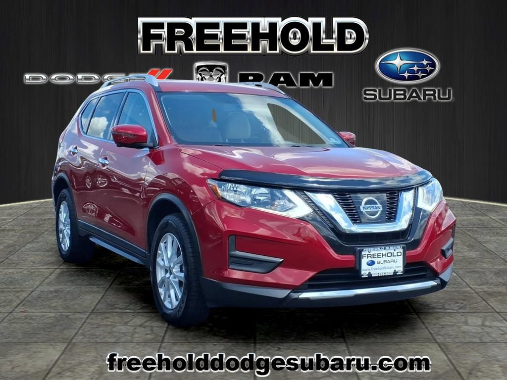 Used 2017 Nissan Rogue SV w/ SV Premium Package
