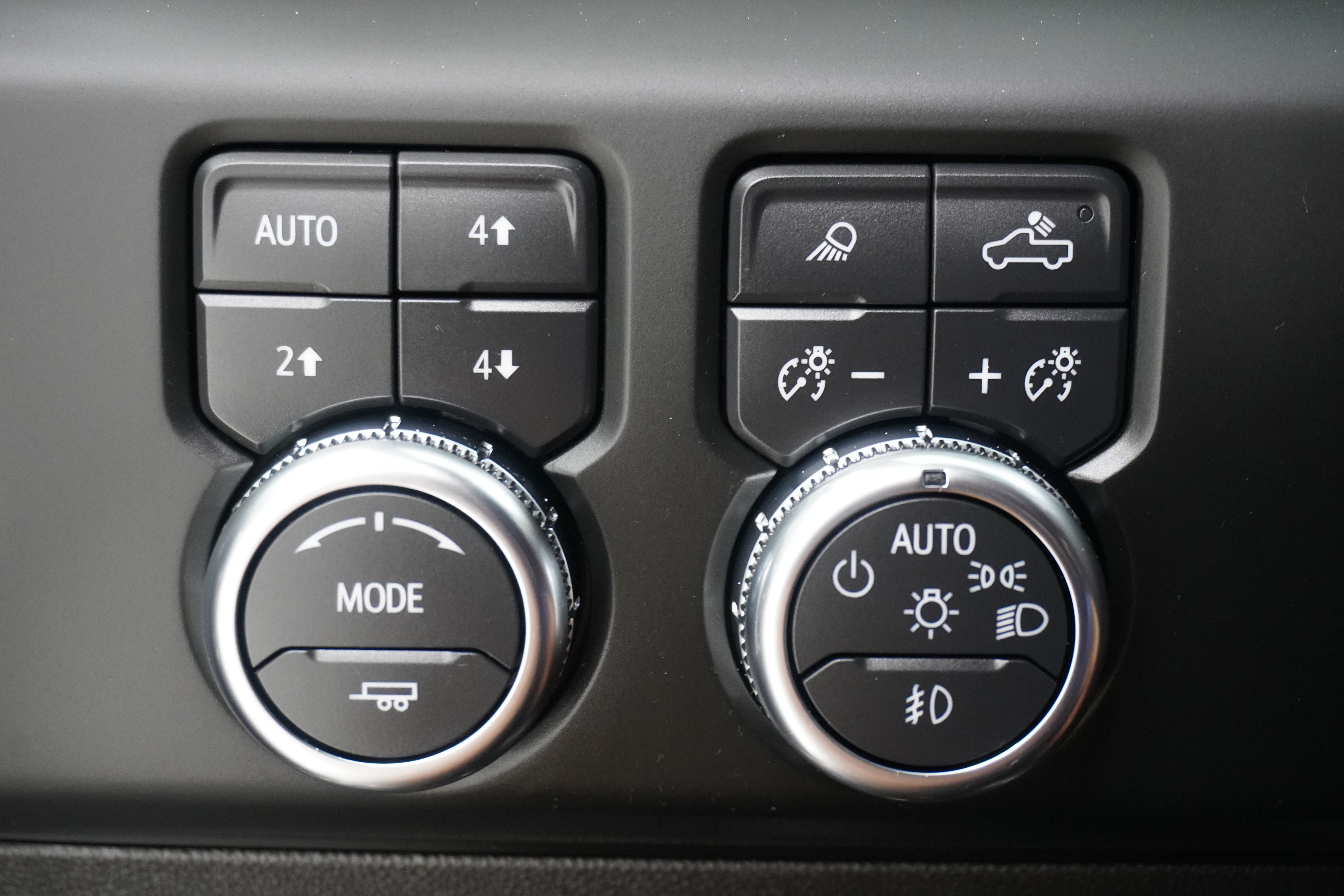 Used 2024 GMC Sierra 1500 AT4 w/ Technology Package AWD/4WD image 30