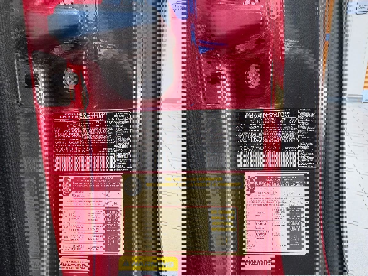 Used 2011 Mercedes-Benz SL 550 image 57