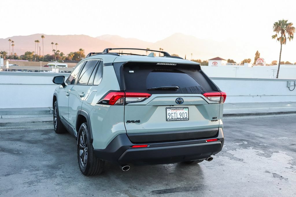Used 2023 Toyota RAV4 XLE Premium AWD/4WD image 7