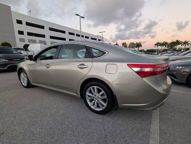 Used 2014 Toyota Avalon XLE Premium image 7