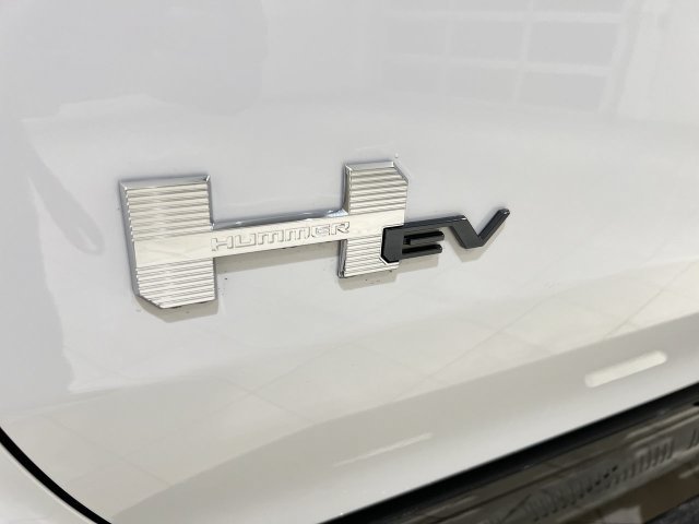 Used 2025 GMC Hummer EV 2X AWD/4WD image 29