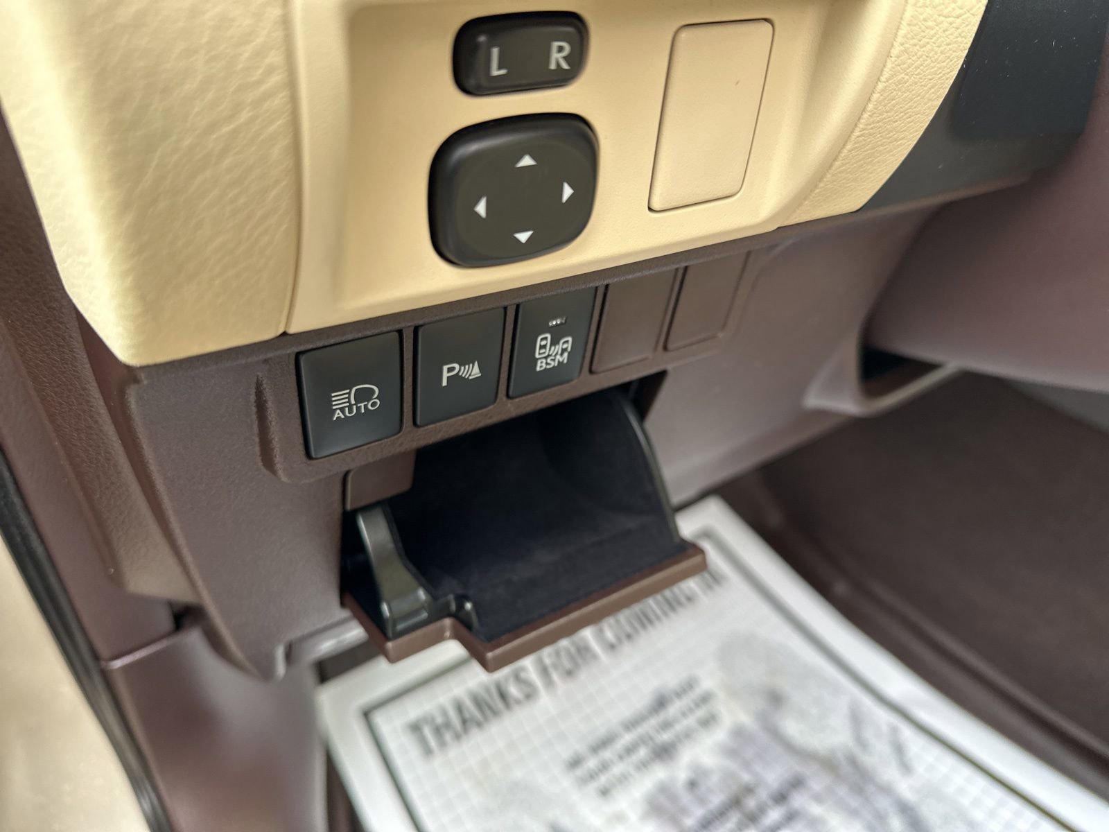 Used 2018 Lexus ES 350 w/ Navigation System Package image 12