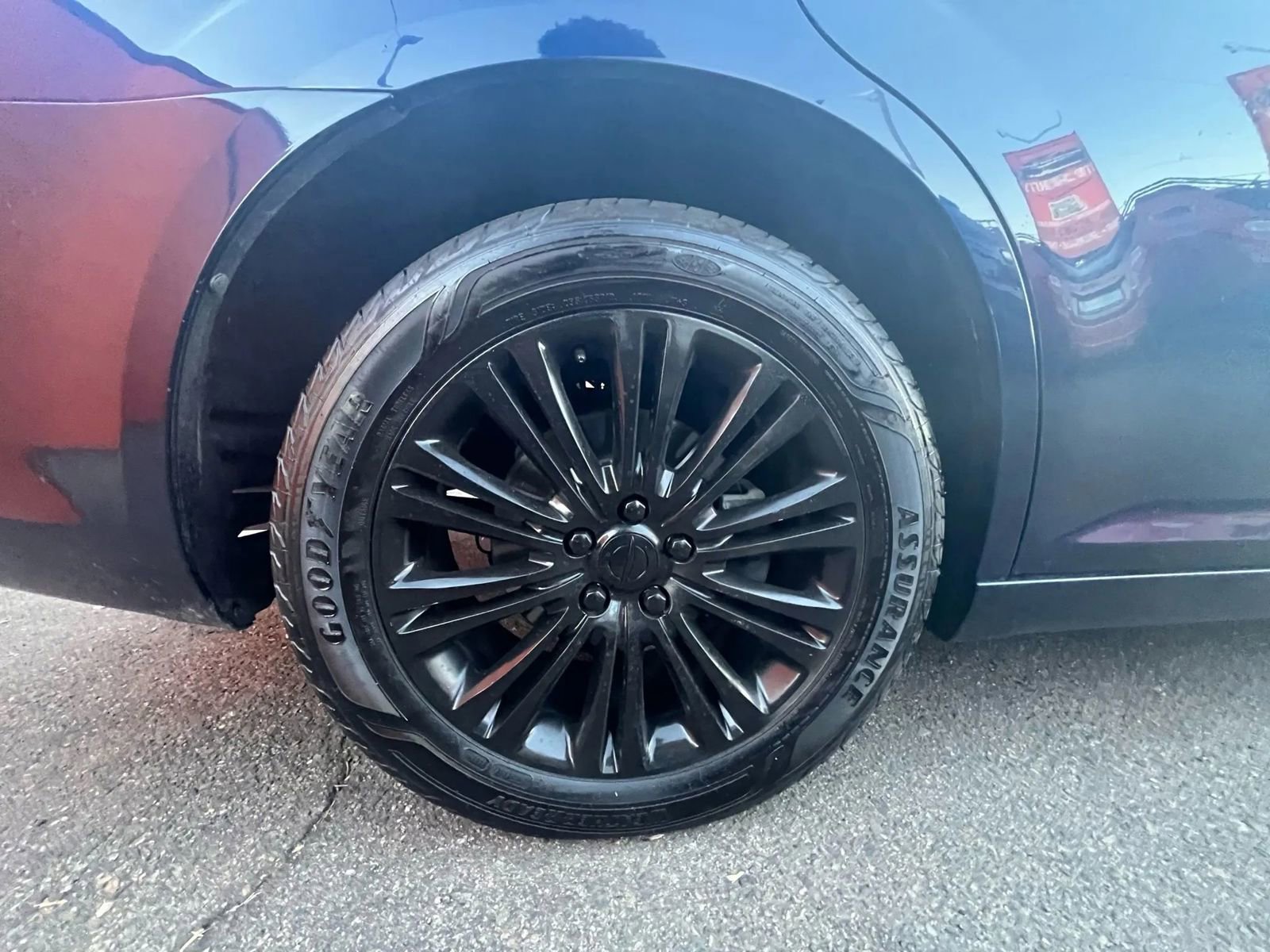 Used 2013 Chrysler 300 S image 17