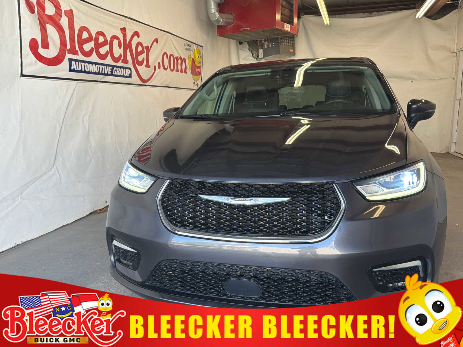 Used 2023 Chrysler Pacifica Touring-L