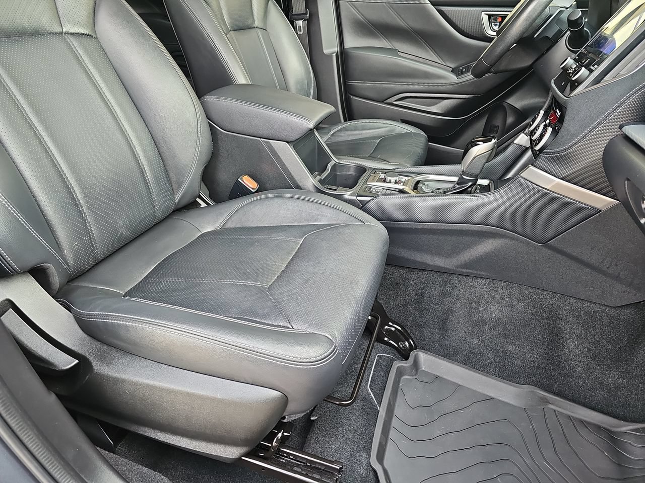 Used 2021 Subaru Forester Limited AWD/4WD image 13
