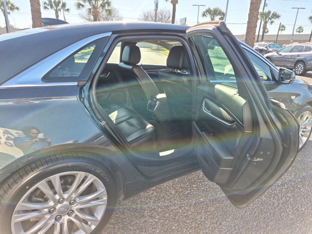 Used 2019 Cadillac XTS Luxury image 17