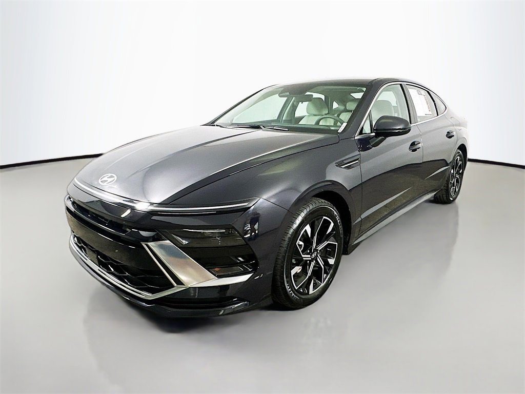 Used 2025 Hyundai Sonata SEL image 3