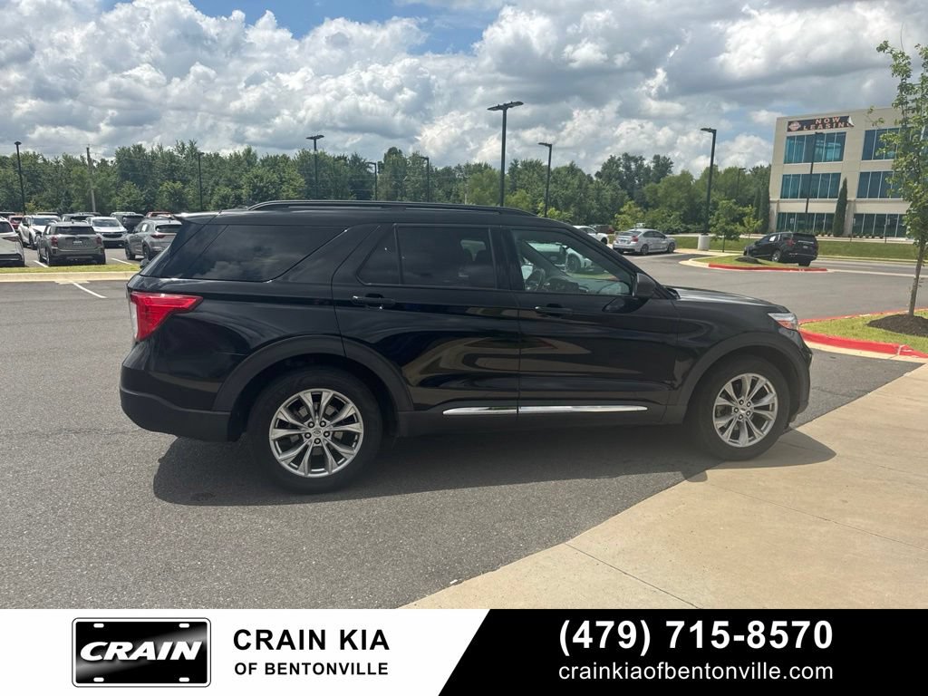 Used 2020 Ford Explorer XLT w/ Equipment Group 202A AWD/4WD image 10