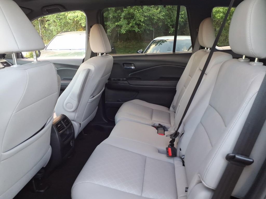 Used 2021 Honda Passport EX-L image 16