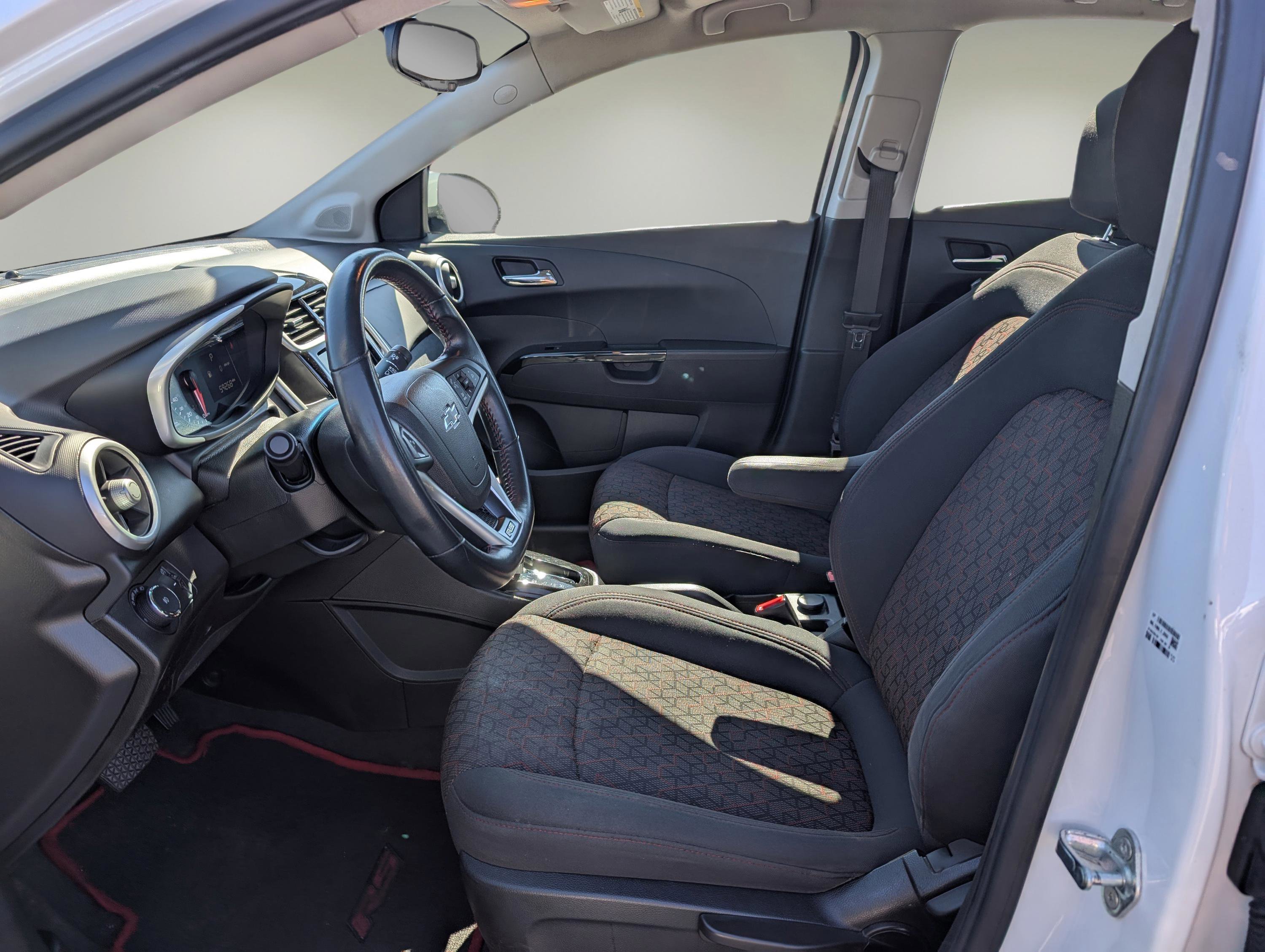 Used 2018 Chevrolet Sonic LT w/ RS Package image 10