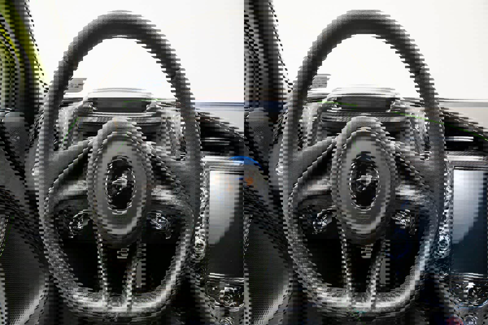 Used 2023 McLaren 720S Performance image 14