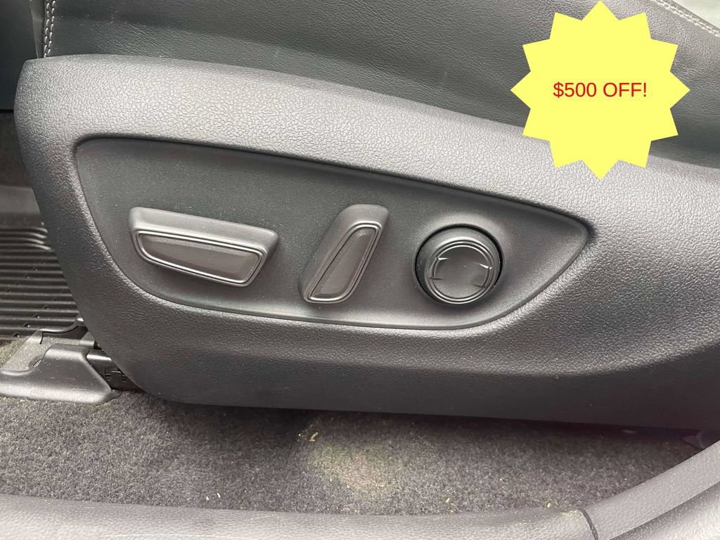 Used 2023 Toyota RAV4 Limited AWD/4WD image 18