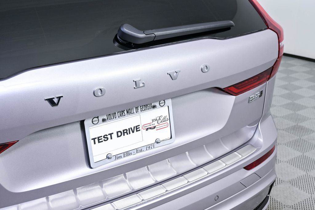 New 2026 Volvo XC60 B5 Plus w/ Protection Package Premier AWD/4WD image 36
