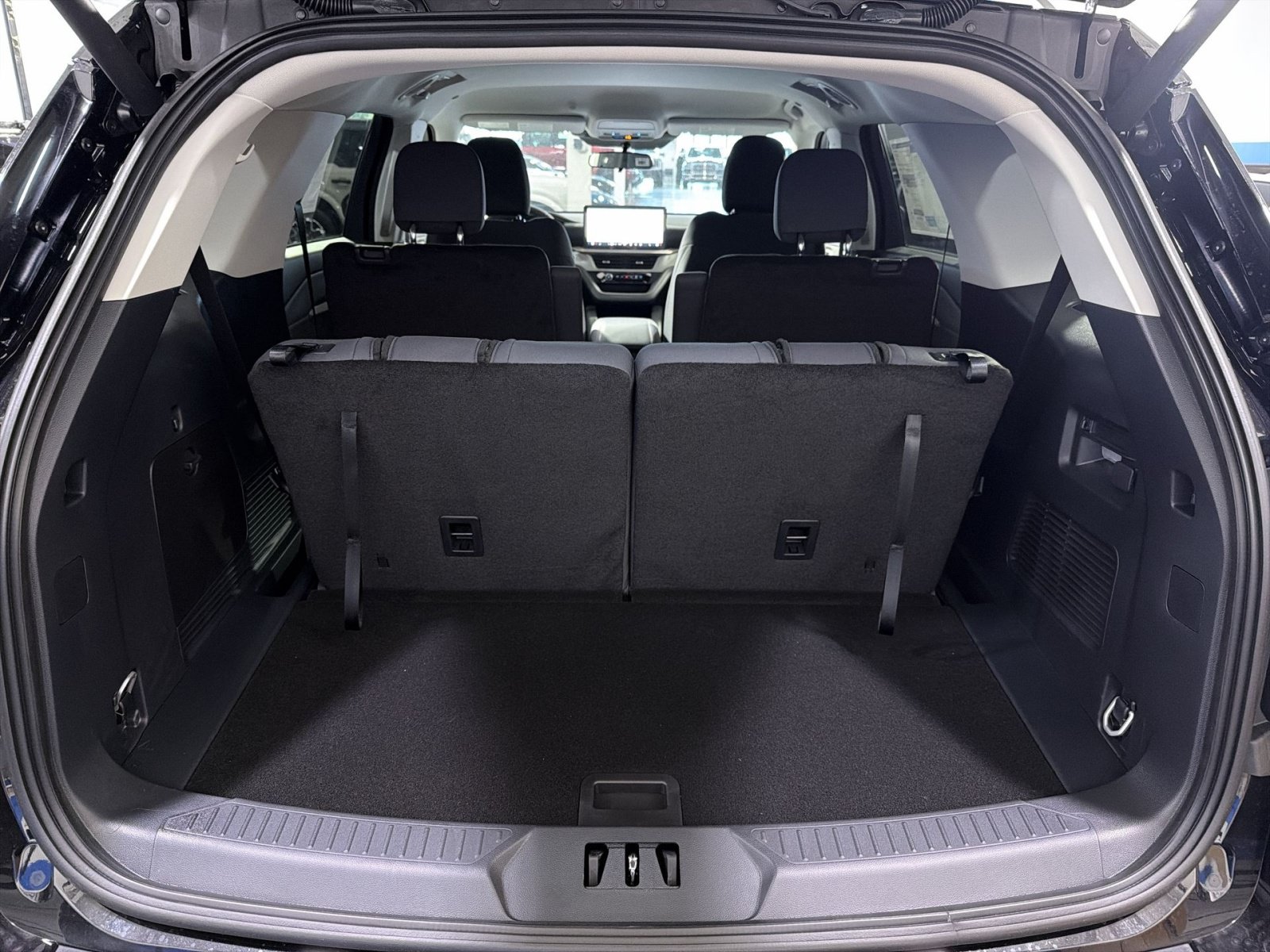 New 2026 Ford Explorer Active AWD/4WD image 27