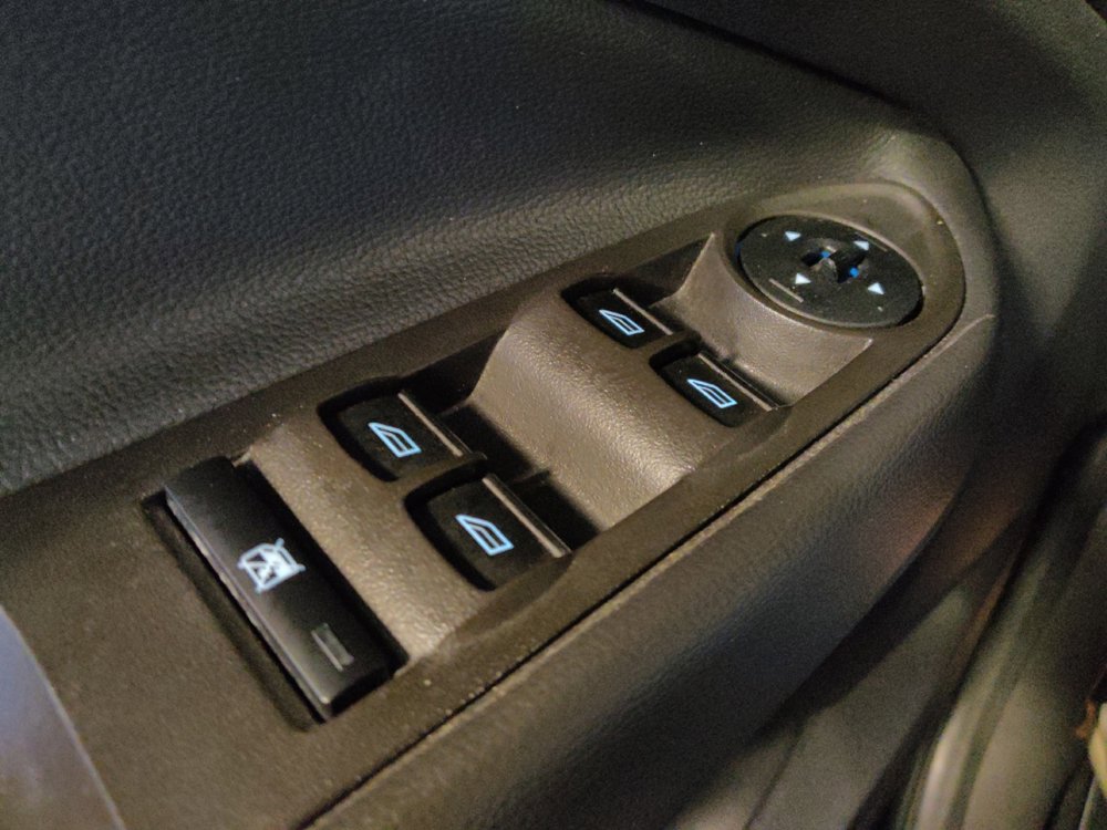 Used 2018 Ford Escape SE image 27