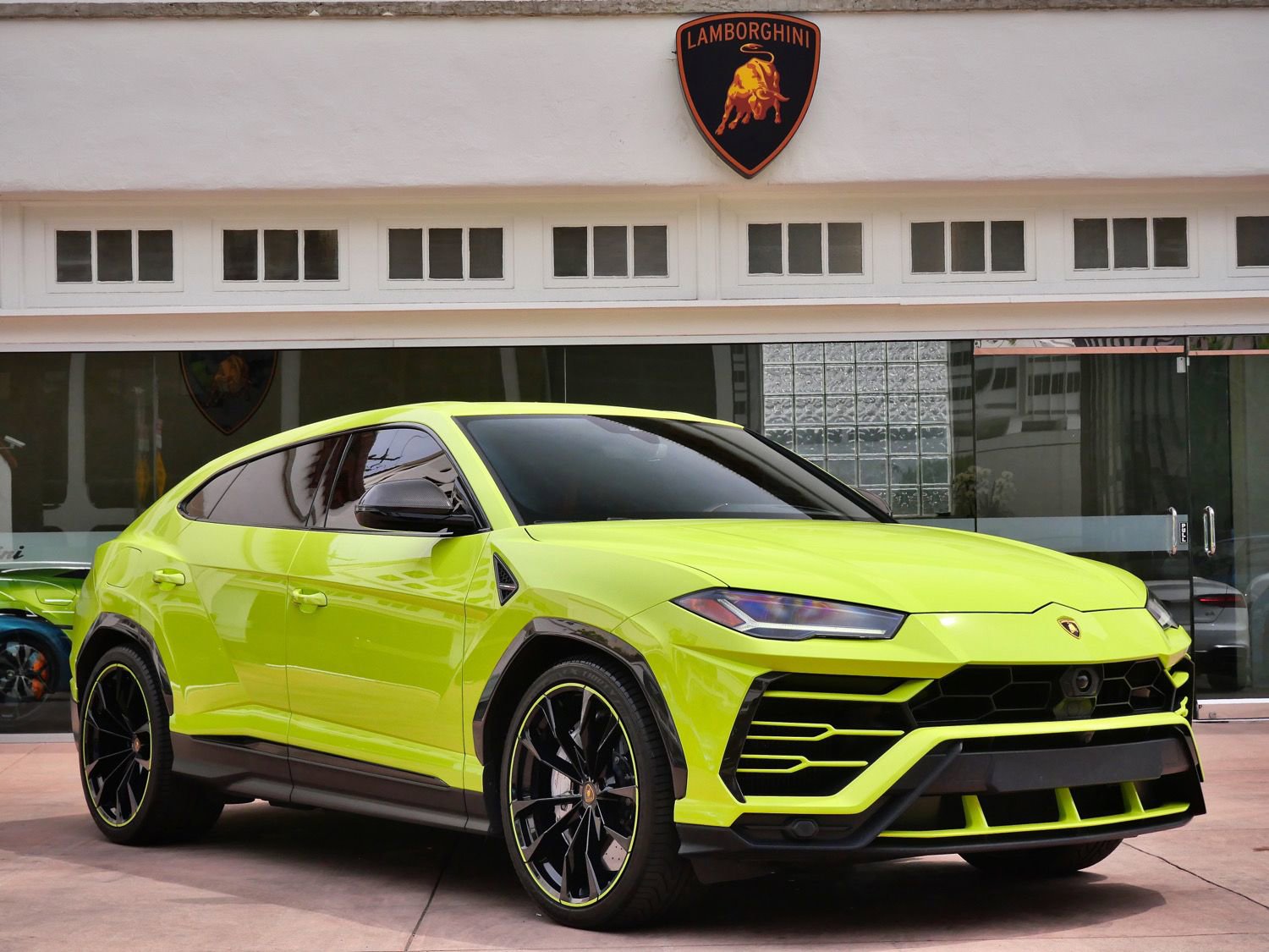 Used 2022 Lamborghini Urus image 1