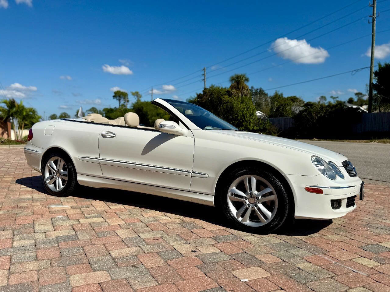 Used 2008 Mercedes-Benz CLK 350 Cabriolet image 7