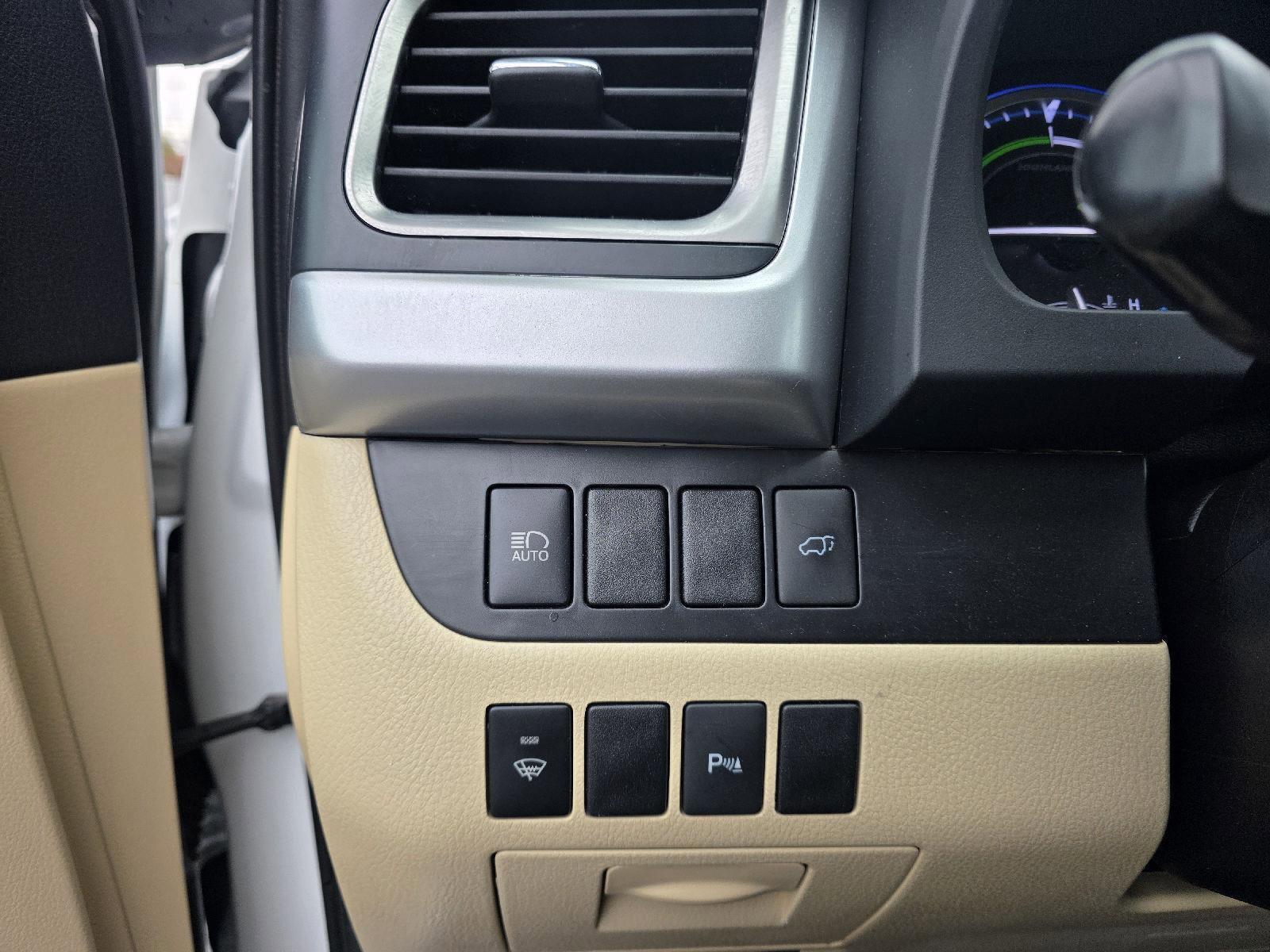 Used 2019 Toyota Highlander Limited image 25