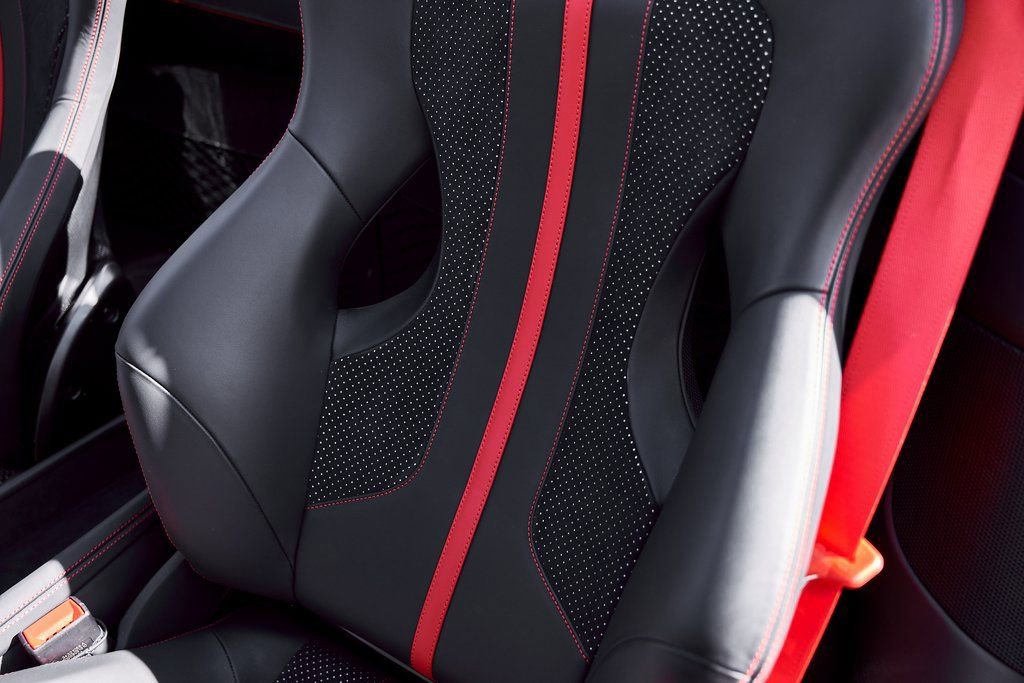 Used 2022 Ferrari F8 Tributo image 56