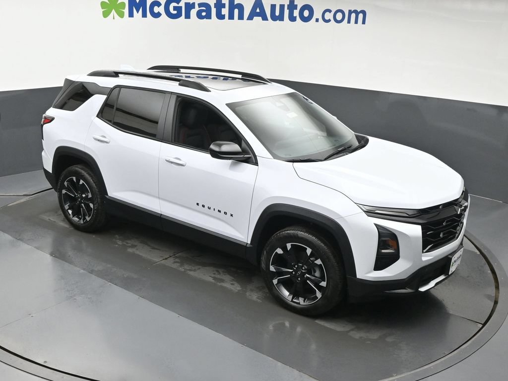 New 2026 Chevrolet Equinox RS w/ Convenience Package III AWD/4WD image 3