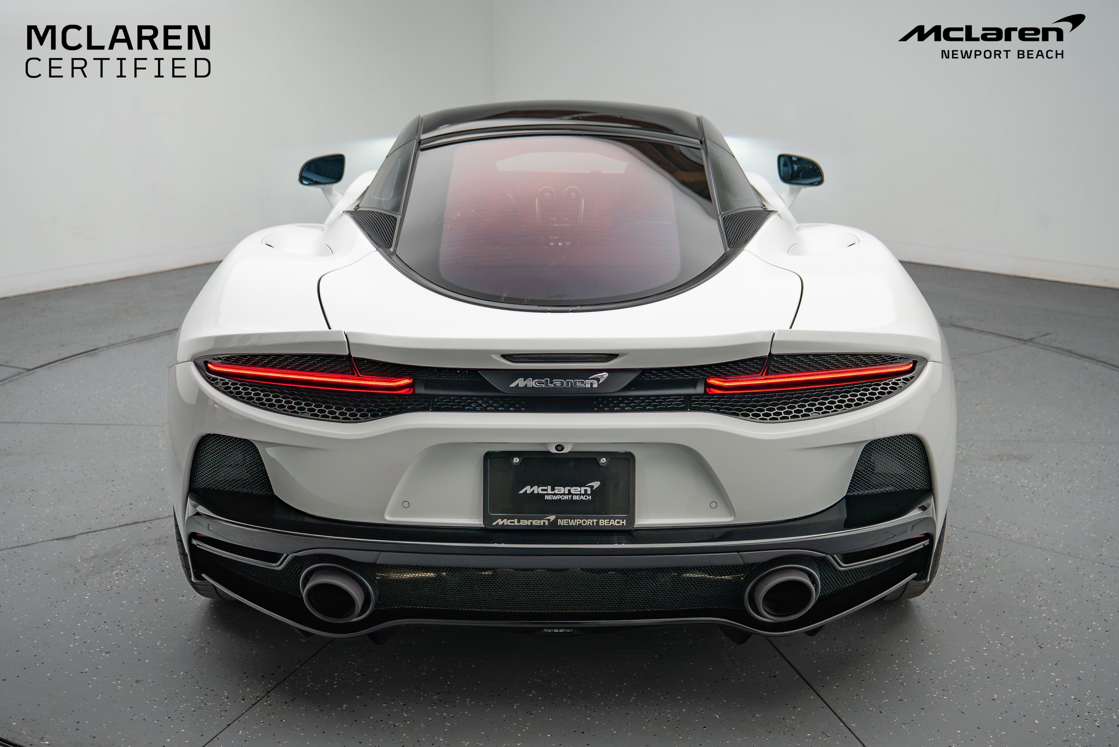 Used 2022 McLaren GT image 16
