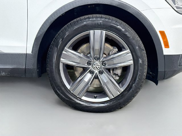 Used 2021 Volkswagen Tiguan SEL FWD image 31