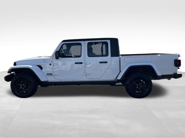 Used 2022 Jeep Gladiator Sport image 4