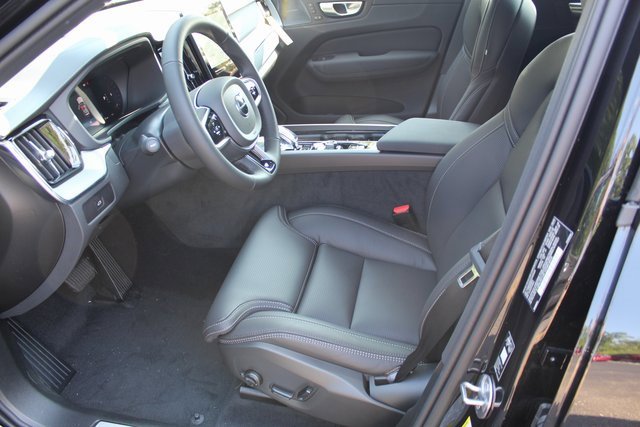 New 2026 Volvo XC60 B5 Ultra w/ Protection Package Premier image 12