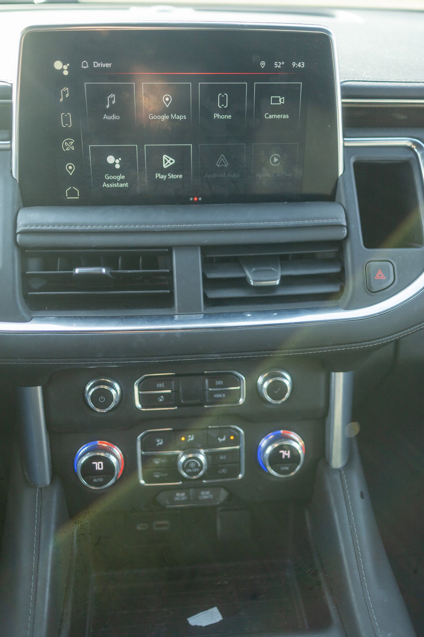 Used 2023 GMC Yukon XL SLE image 5