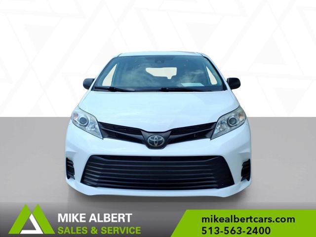 Used 2020 Toyota Sienna L FWD image 2