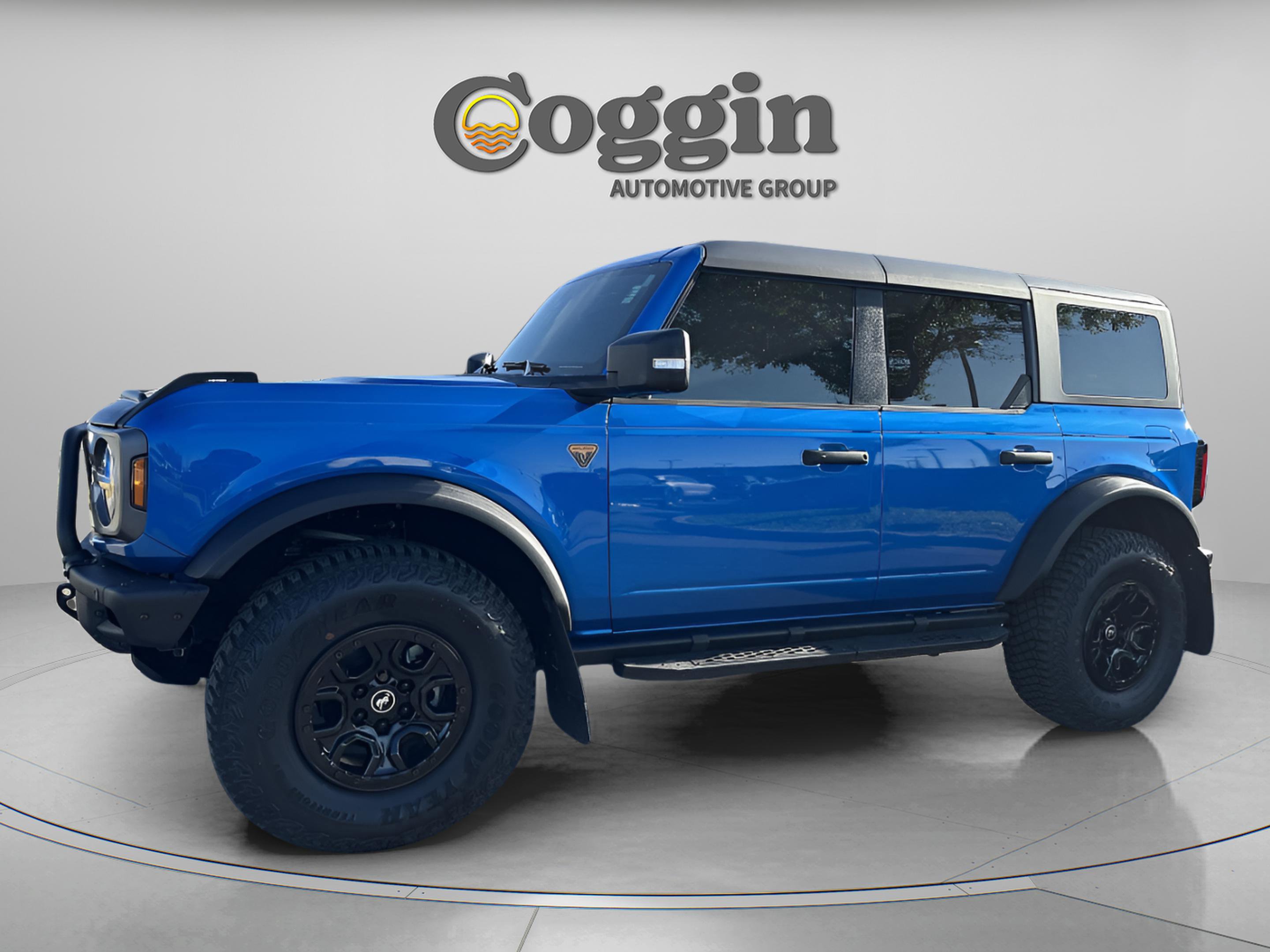 Used 2024 Ford Bronco Badlands image 2