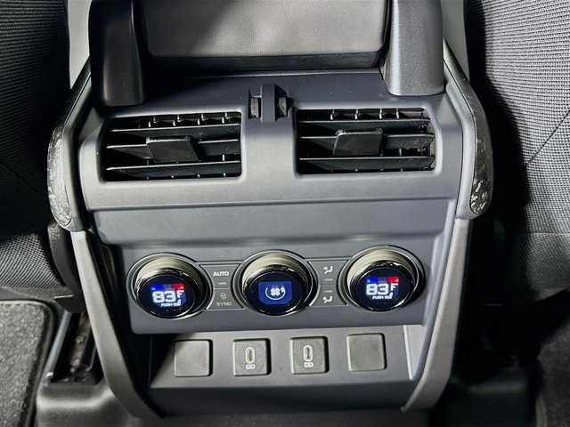 New 2026 Land Rover Defender 110 OCTA AWD/4WD image 27